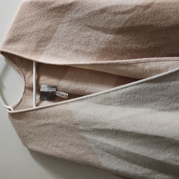 BNWOT shawl wrap - Picture 4 of 4